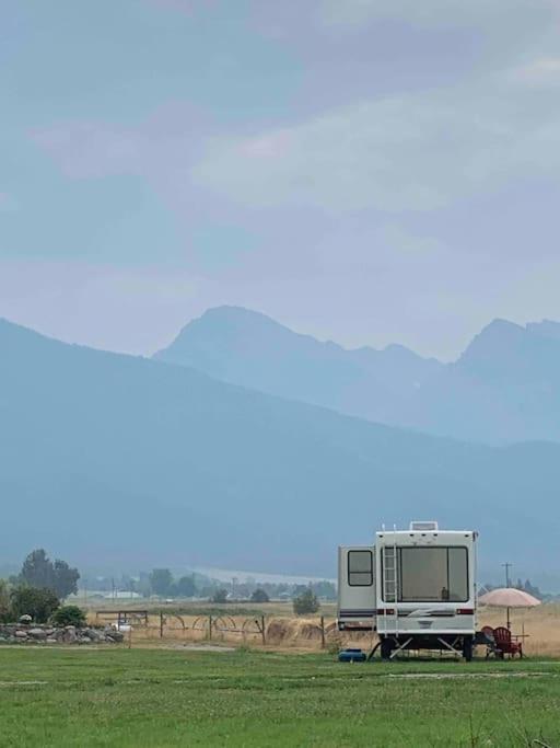 Saint Ignatius Mission Mountain Camper 아파트 외부 사진