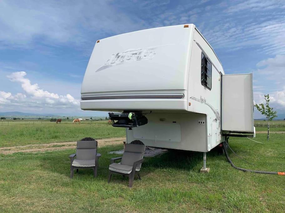 Saint Ignatius Mission Mountain Camper 아파트 외부 사진